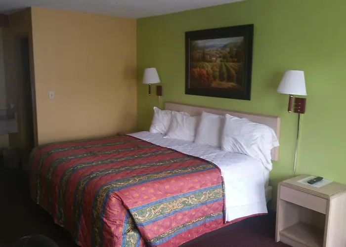 Motel Economy & *